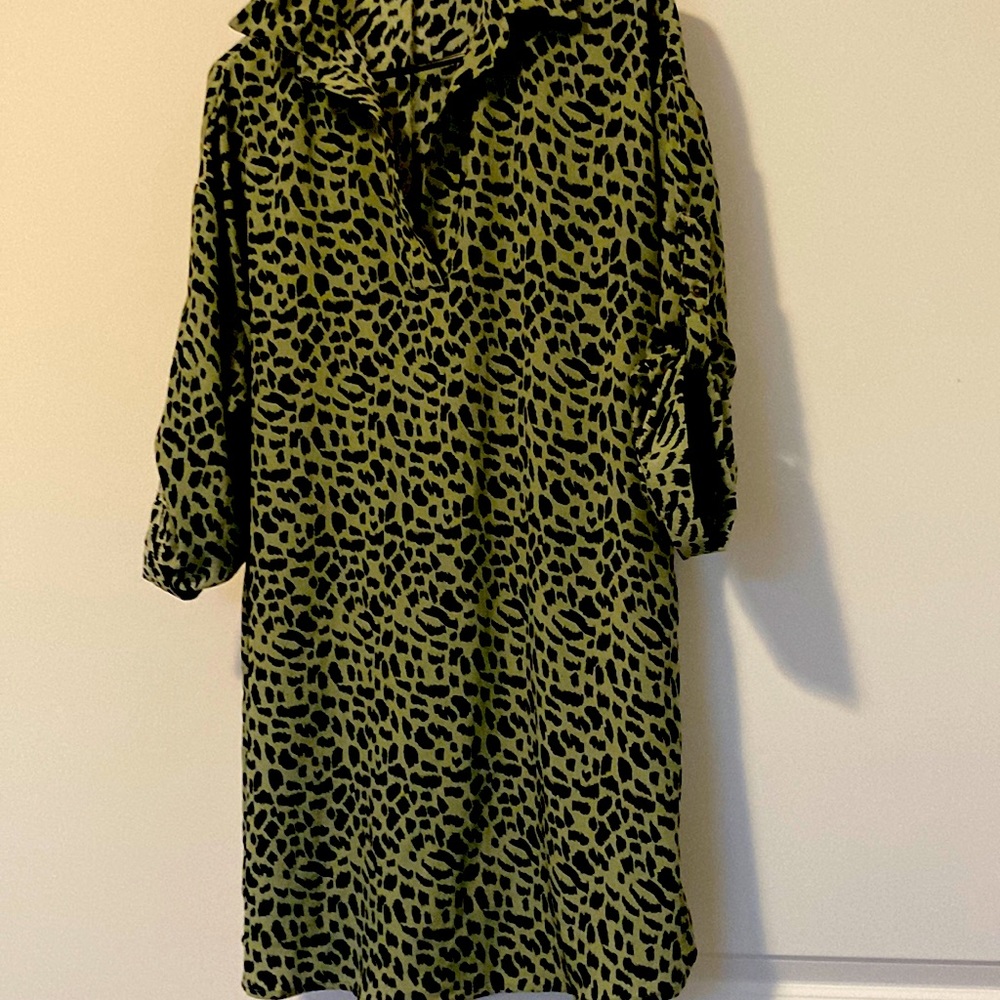 Umgee- Leopard print shirt dress, size medium, 100% polyester